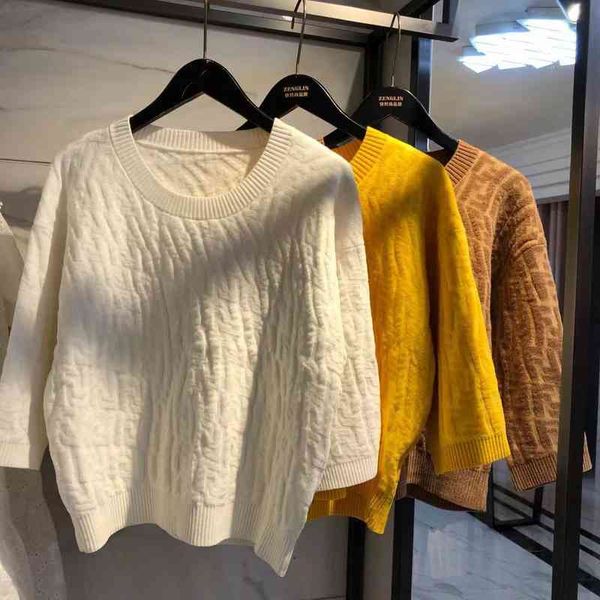 

design high version autumn and winter women's fashion versatile thickened sweater v-neck sweater cardigan chenille loose large coat, White