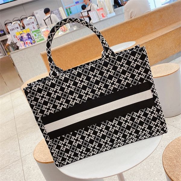 

large capacity bag female new fashion shopping bag texture style portable tote bag