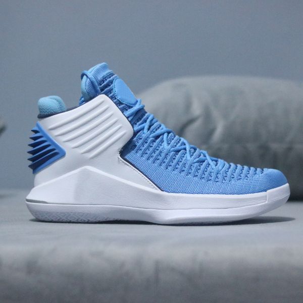 

jumpman 23s basketball shoes 23 og running shoe retro high unc travis leather hyper royal mocha university blue sport designer sneakers trai, Black