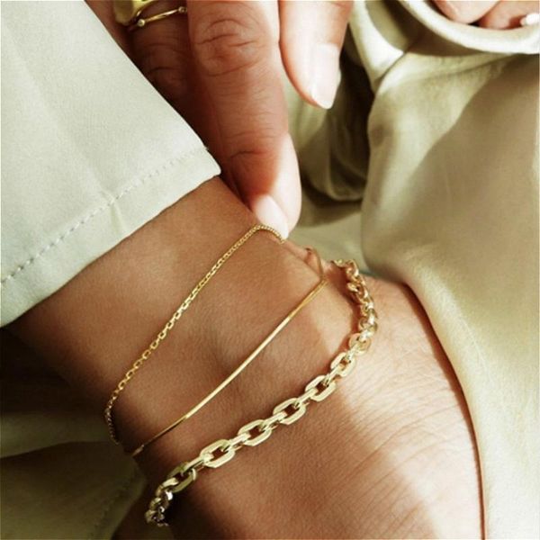 Cavigliere Colore oro semplice per le donne Gioielli vintage con catena a serpente Bracciale alla caviglia alla moda Accessori Boho Tobillera