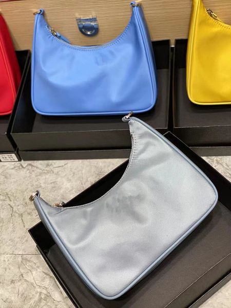 

wallets women shoulder bag pack lady composite tote chains canvas handbag presbyopic purse messenger bags wholesale totes womens classic han