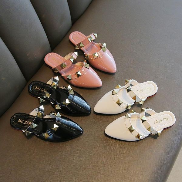 

fashion girl pointed flat slippers spring summer style rivet sandals children outer wear casual slipper, Black;grey