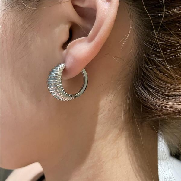 

hoop & huggie 2021 punk fashion retro thread gold silver color texture metal earrings for women geometric circle jewelry gifts, Golden;silver