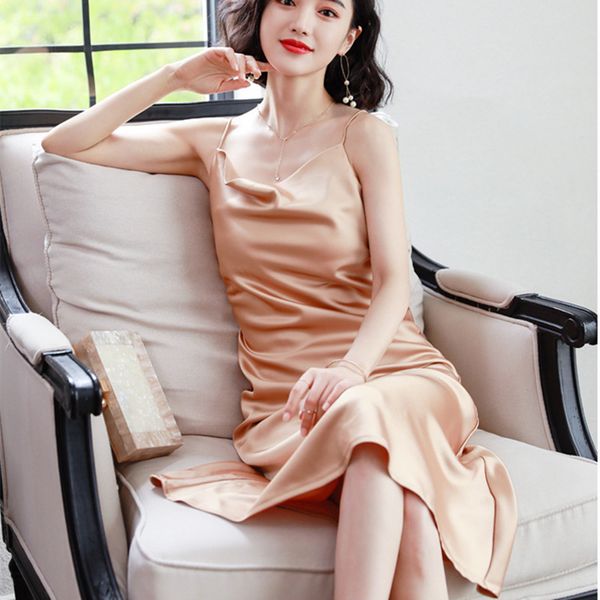 Korea Seidenkleid für Frauen Eleganter Satin es Sexy Frau Solid V-Ausschnitt Plus Size High Waist Strap es XL 210427
