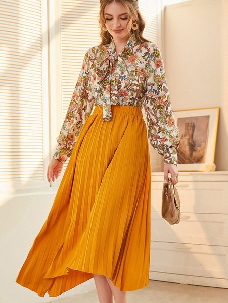 

floral & paisley print tie neck blouse & pleated skirt v8ss#, White