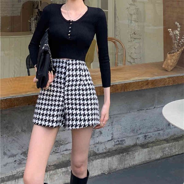 

colorfaith new autumn winter women wide leg high waist fashionable woolen tweed checkered lady shorts trousers p1257 210304, White;black