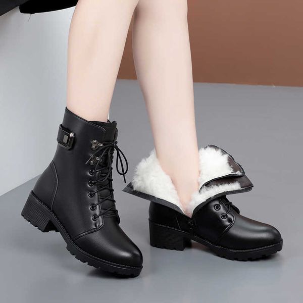 

aiyuqi winter boots women genuine leather new wool warm non-slip ladies ankle boots plus size 41 42 43 snow boots women y0905, Black