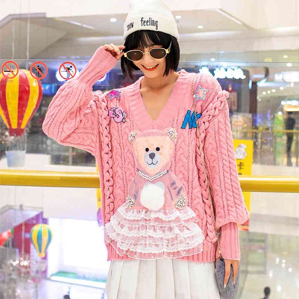 

sweater women's knitted europe autumn season and heavy winter industry with low-cut female shirt trend of loose knitting, White;black