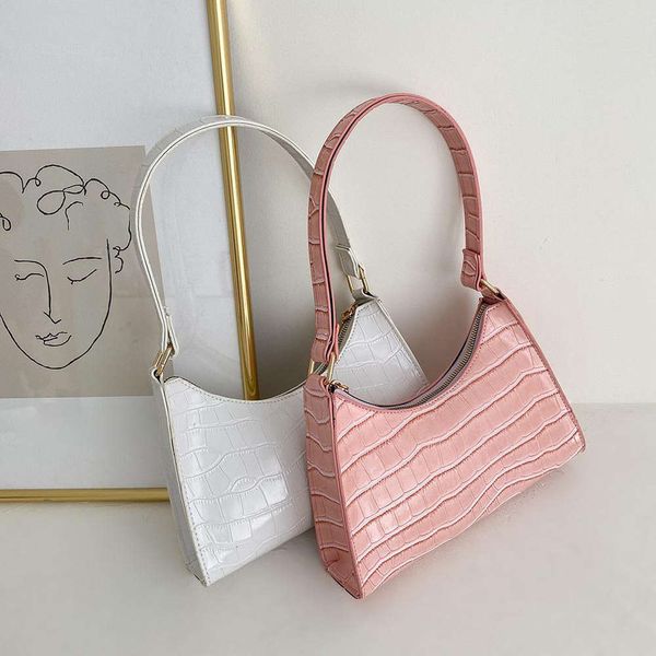 

fashion exquisite shopping bag retro casual women's hand shoulder leather solid color chain hand 2021