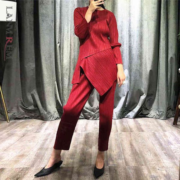 

pleated two pieces set famale spring summer temperament fashion irregular slim + elastic waist pants yj833 210507, White