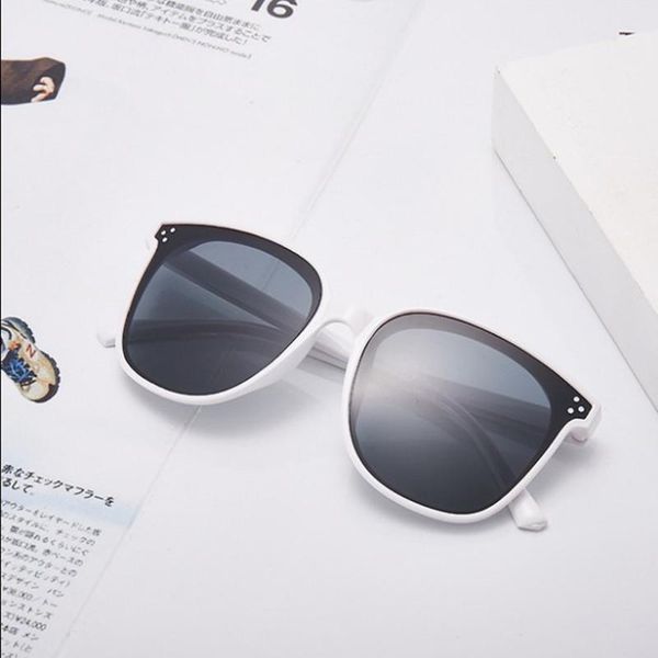 

sunglasses men and women same style trendy fashion big frame packaging square retro decoration, White;black