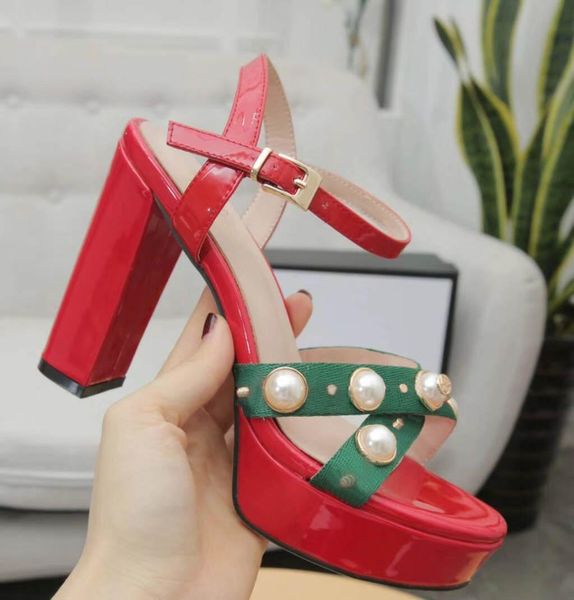 

sandals and high 10cm water table height 4cm feet feel the most comfortable high-heeled shoes with full package size.35-41, Black