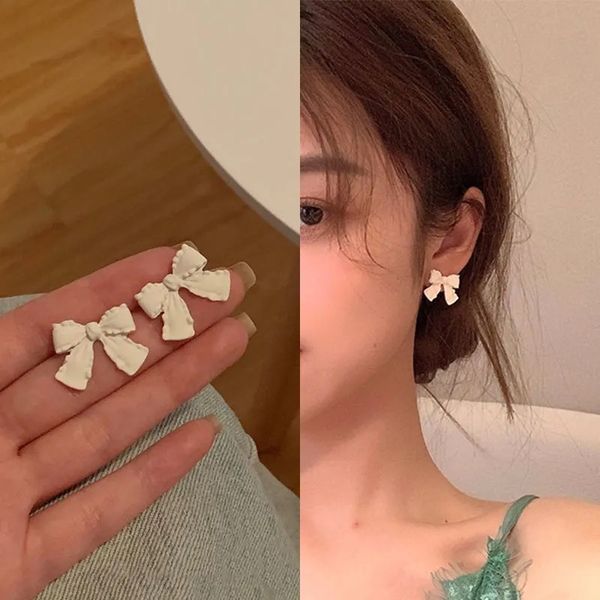 

white color bowknot stud earrings for women girl butterfly sweet earrings minimalist statement fashion jewelry gifts, Golden;silver