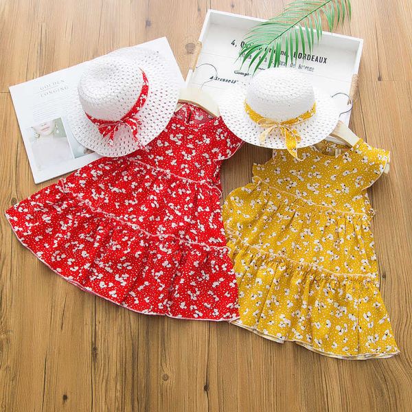 Nova menina bebê verão vestido coreano moda 2 pcs conjunto floral vestido doce + chapéu de palha jogar feriado de algodão crianças princesa vestido q0716