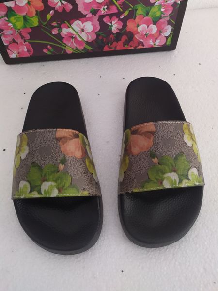 

fashion women slippers shoes classic slide summer wide flat slippery red sandals slipper flip flop size 35-45 with flower box, Black