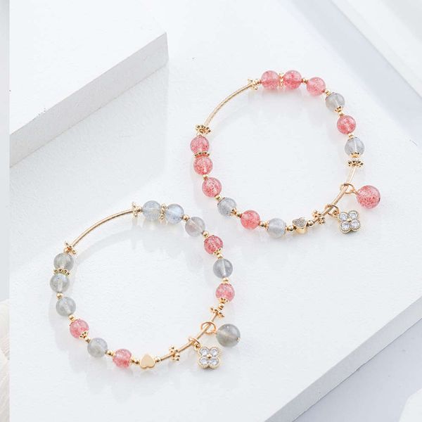 

meet the natural strawberry crystal four leaf clover bracelet, Black