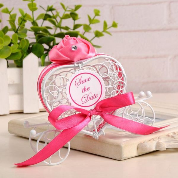 

gift wrap love carriage candy box tinplate hollowing out wedding supplies christmas halloween decorate 100pcs/lot sn713