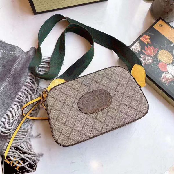 

stripe width of 2021 men's and women's leather camera shoulder bag