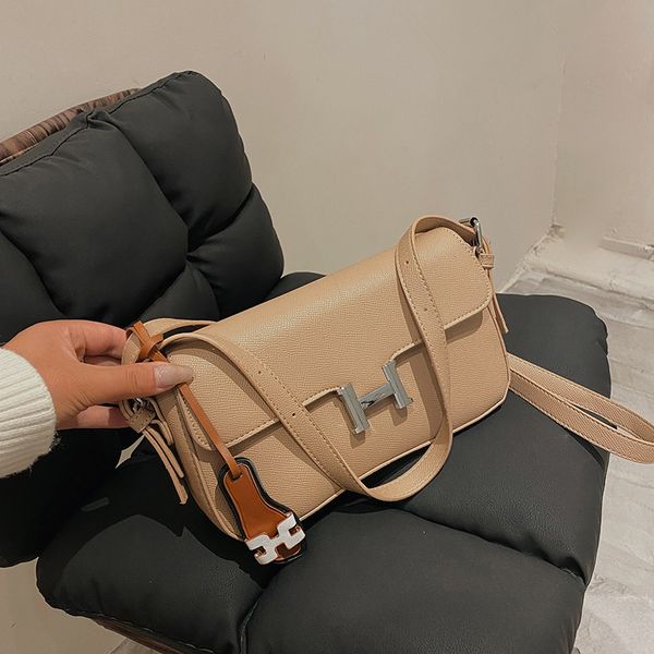 

fashion texture buckle bag women's new style single shoulder armpit pendant messenger purse sale