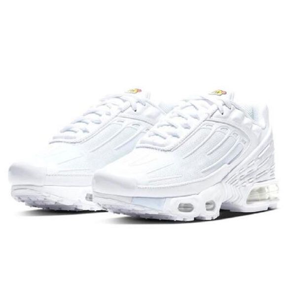 

2022 tn 3 tuned iii plus 2 men women running shoes purple green radiant red triple black all white mens womens trainers sports sneakers outd