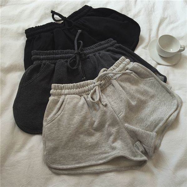 

women's shorts new loose and thin pants in summer of 2019, White;black
