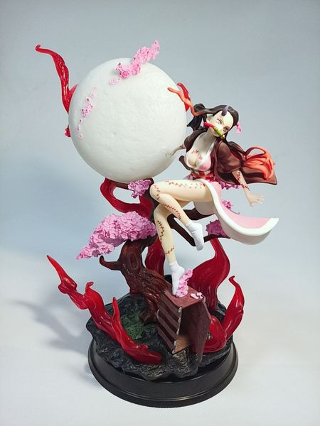 

32cm Demon Slayer Anime Figurines Demonization Blood Burst Moon Scene Kamado Nezuko PVC Action Figure Collection Model Toys Gift