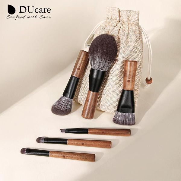 

ducare wood handle style 6pcs makeup brush set blush eye eyeliner powder foundation make up brushes1