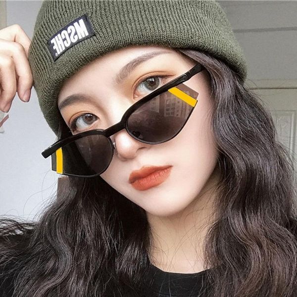 

half-frame trimmed color cat-eye sunglasses 2021 trend korean, White;black