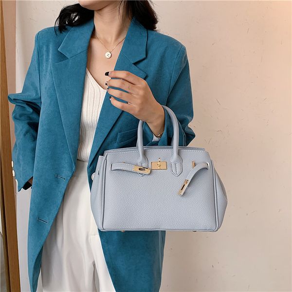 

design jewelry beibei new style fashion versatile portable one shoulder oblique cross trend women's bag