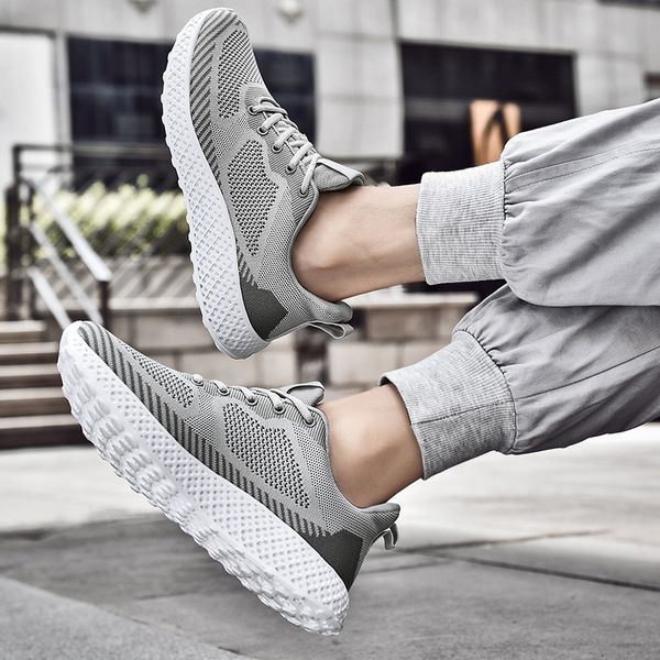 

2022 sneakers womens men running shoes breathable knitted fabric lace up athletic trainers size eur 38-46 code: lx18-0507