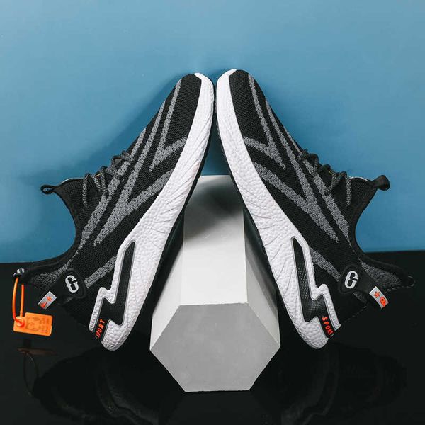 

men running shoes spring and summer new leisure net coconut flying woven breathable sports soft sole fashion running men's shoes tranie