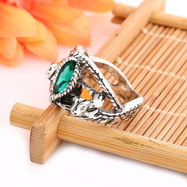 

wedding rings vintage serpentine crystal ring, Slivery;golden