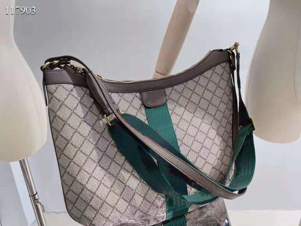 

2021designer's single shoulder messenger bag, super capacity size 42cm