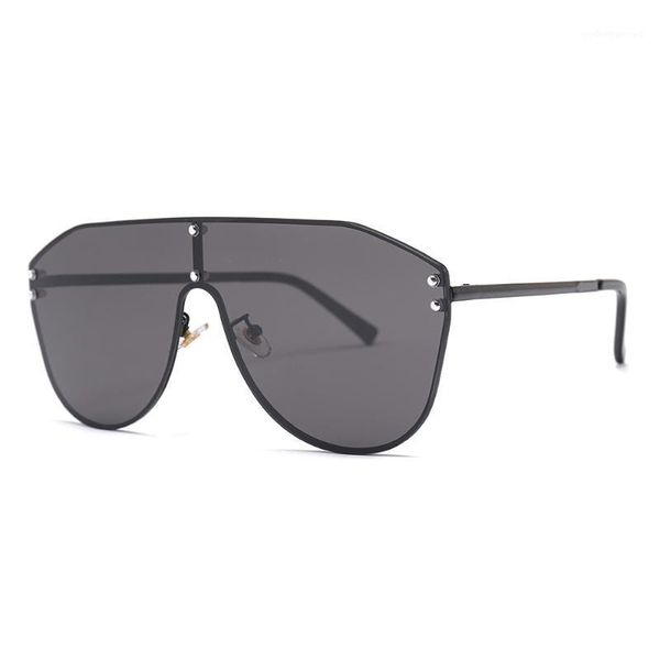 

sunglasses male conjoined lenses in europe and the joker street snap tide, White;black
