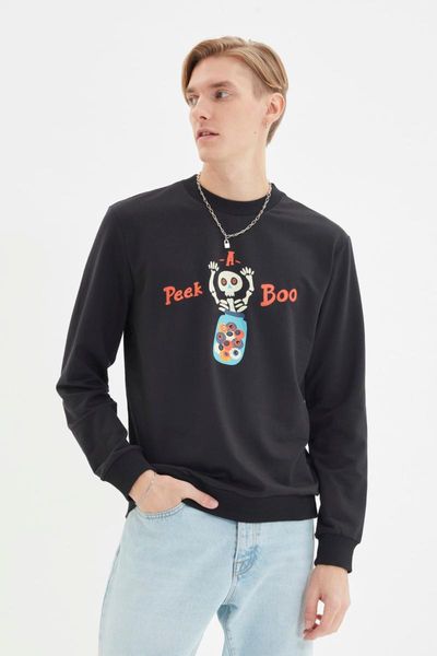 

men's hoodies & sweatshirts trendyol men 's regular fit cycling neck long-sleeve halloween printed tmnaw22sw2124, Black