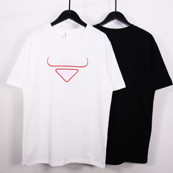 21ss Çoğu moda tişörtlü erkek klasik tasarımcı tees asil kırmızı üçgen ox sınırlı stil 230 g taraklı pamuk comf2891