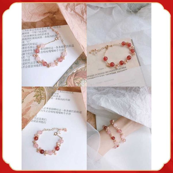 

2021 strawberry crystal bracelet, simple and versatile, Golden;silver