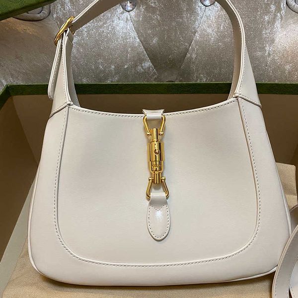 

bag handbag classic vintage bag shoulder pack lady tote purse underarm baguette