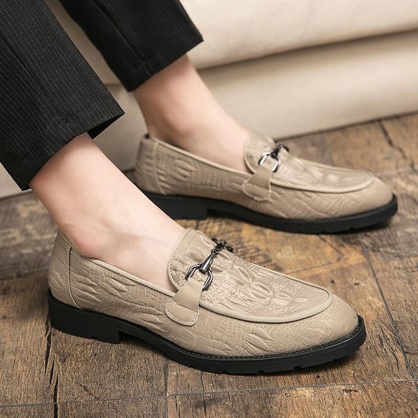 mocassini da uomo slip on moda scarpe in pelle Classico marchio casual Scarpe outdoor antiscivolo uomo sneakers Flats Luxury Men Mocassini