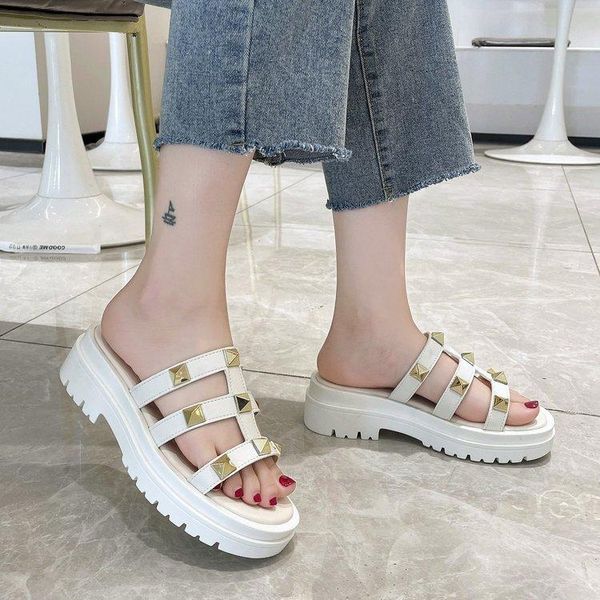 

rivet slippers summer 2021 fashion leisure thick bottom muffin roman drag girl women versatile sports, Black