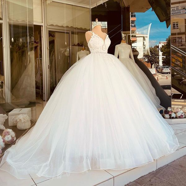 

middle east ball gown wedding dress 2022 appliques lace spaghetti straps lace chapel train bridal party gowns232u, White