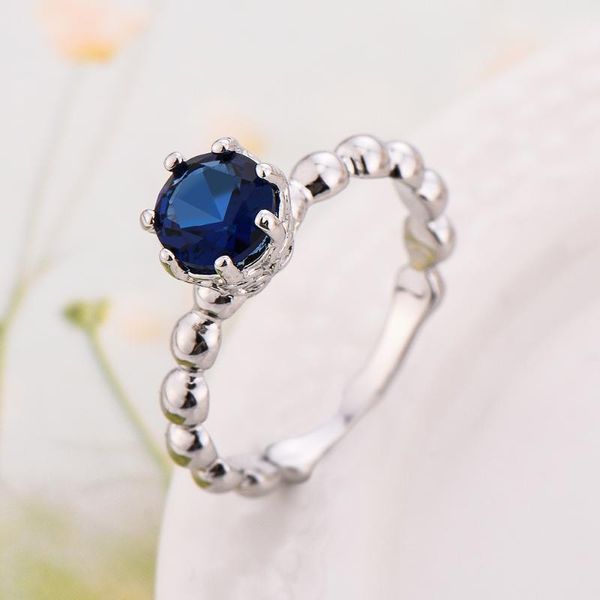 

wedding rings the are fashionable and elegant, Slivery;golden