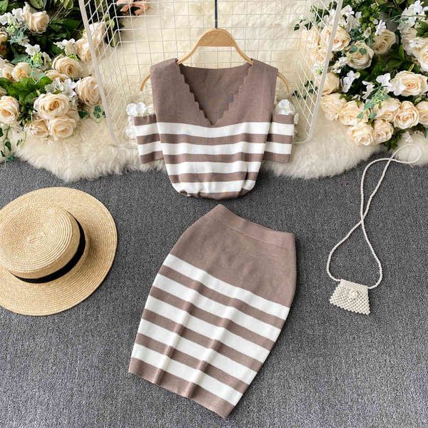 

ladies skirt women summer design stripe knitted suit v neck off shoulder +high waist slim pencil short skirt two piece set, White