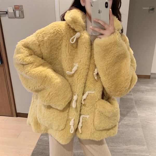 

women's fur & faux ox horn button lamb integrated cotton coat 2021 winter loose temperament small fragrance women, Black