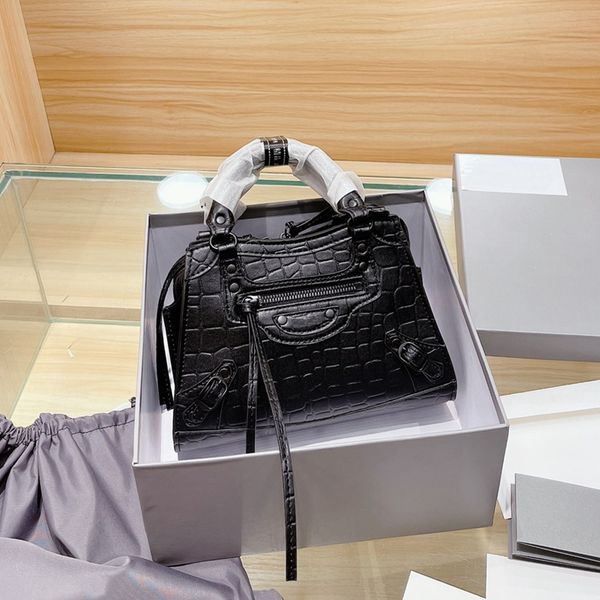 

r wallet luxury motorcycle bag cross body totes shoulder bags high-quality classic women's genuine leather different colors size 33 20
