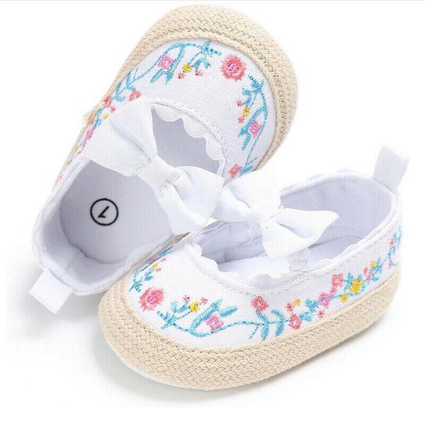 

cute born baby boy girl crib first wailkers shoes canvas soft sole pram anti-slip walkers