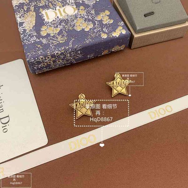 

2021 new designer family's star earrings and, Golden