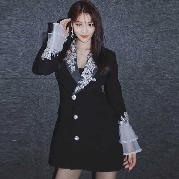 

women's t-shirt auger change lu embroidered suit a particular horn female sleeve 9323 european and american design feeling coat izrg, White