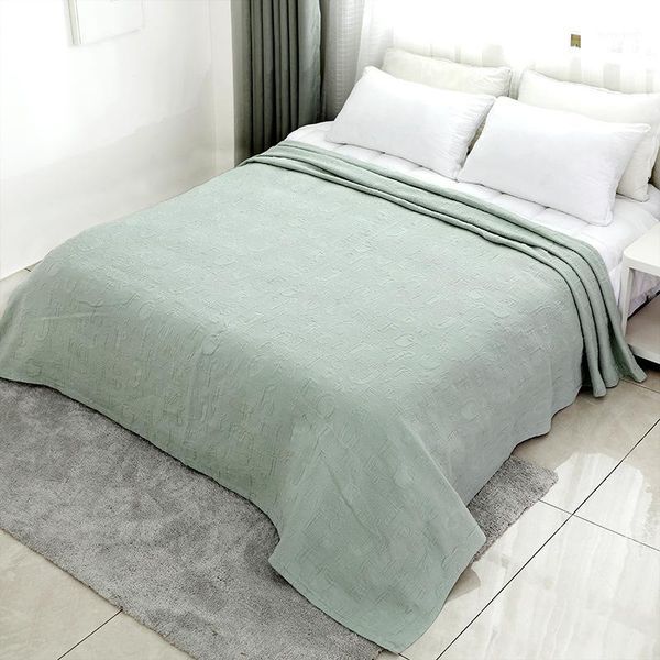 

blankets pure cotton gauze multi-functional comfortable bed cover four seasons universal lettered style air-condition blanket sheet1