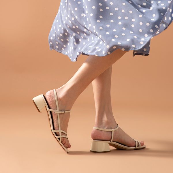 

sandals sandals women patent leather narrow band square toe ankle buckle strap retro summer lady med heel shoes handmade 31118, Black